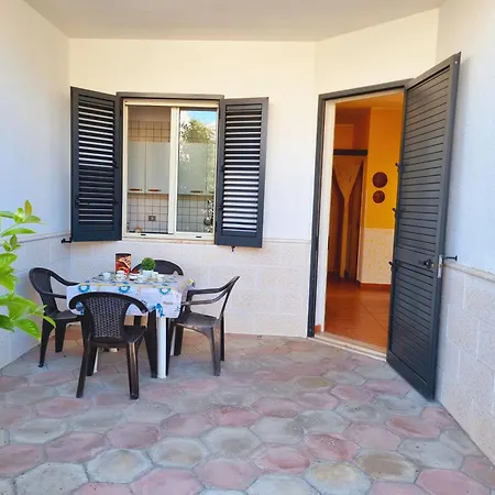 Residenza Zeus In Baia Nyaraló *