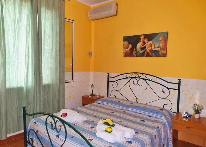 Residenza Zeus In Baia Holiday home