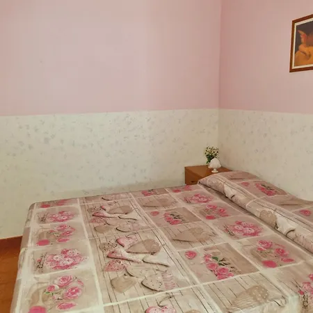 Residenza Zeus In Baia Ferienhaus