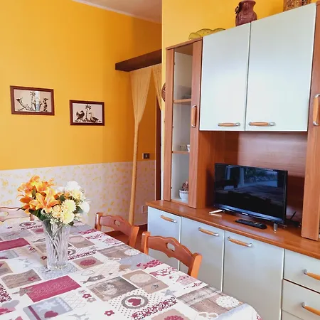 Residenza Zeus In Baia 펜션