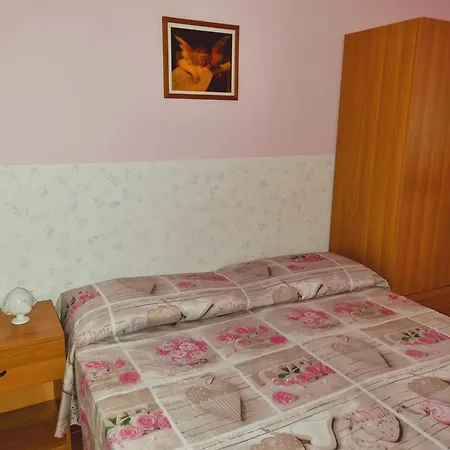 Residenza Zeus In Baia * 갈리폴리